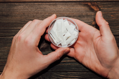 Invece della pausa sigaretta, gratis Snus in ufficio – la nuova tendenza tra le aziende americane 